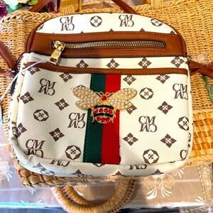 Vintage-Inspired Bee Embellished Crossbody Bag with Stripe & CM‎ Pattern